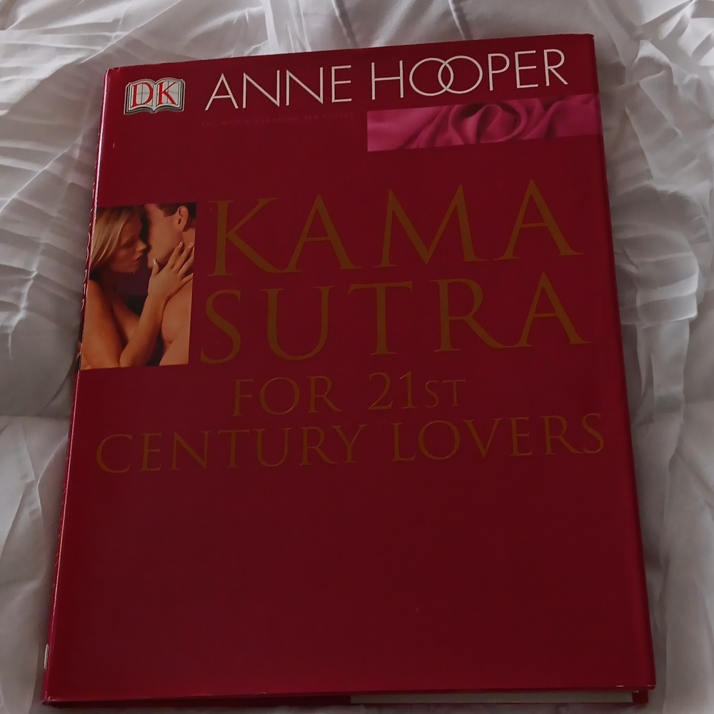 Red Kama Sutra Book by Anne Hooper EUC